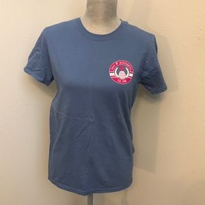 Love ❤️ & Pineapples 🍍 | T-Shirt